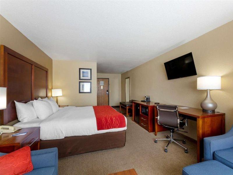 Comfort Inn River'S Edge Huron Ngoại thất bức ảnh